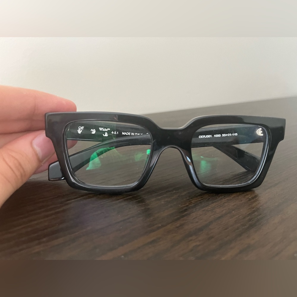 OFF-WHITE glasses
